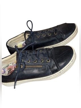 BORN navy leather sneakers, retro styling: laces &  zipper, floral insole. 7